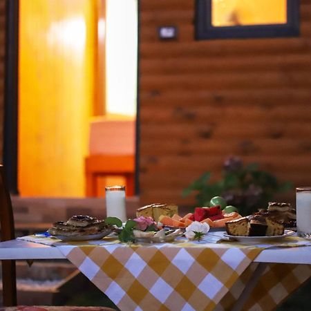 Bujtina Musta Guest House Berat Exterior photo