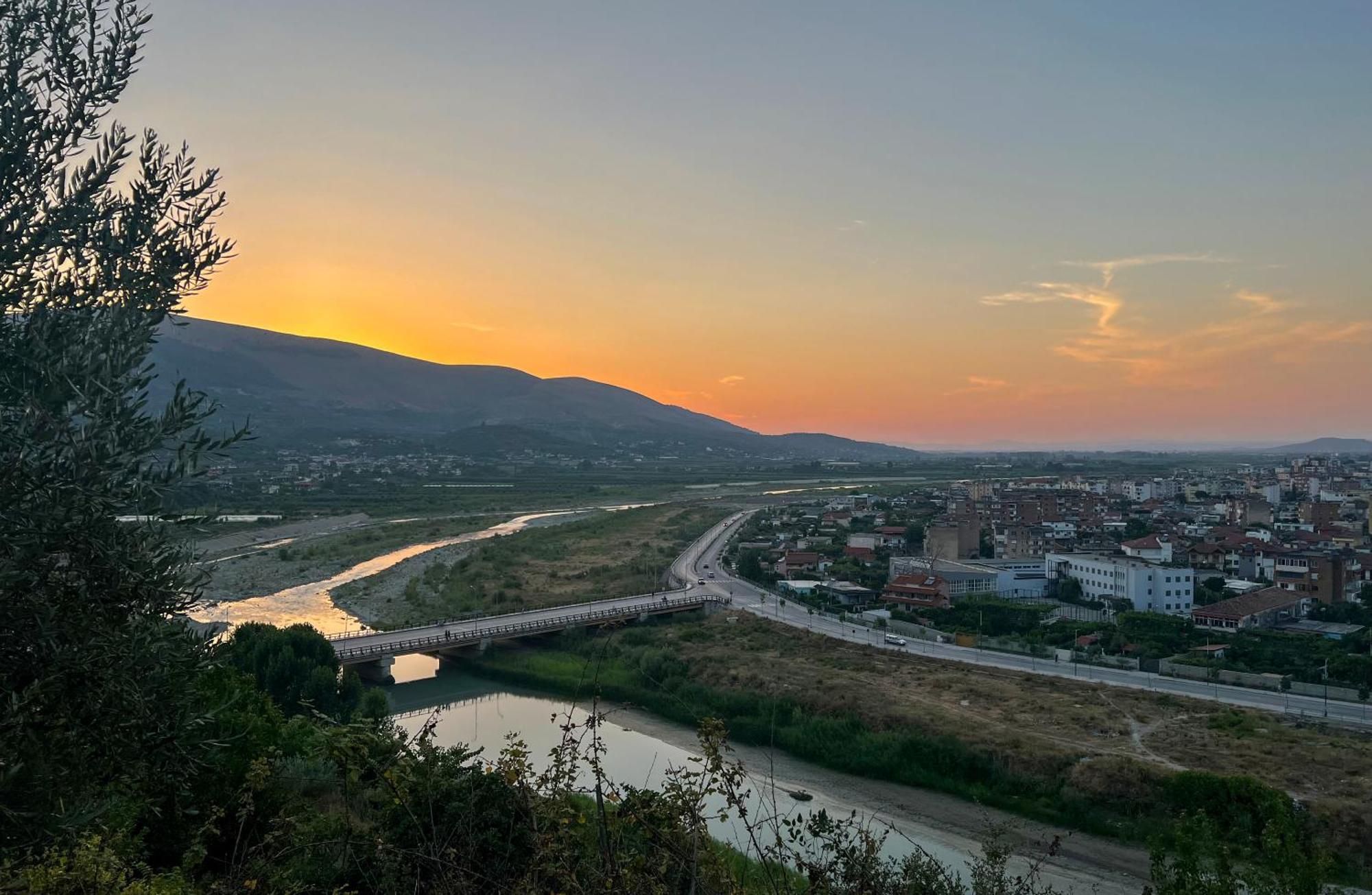 Bujtina Musta Guest House Berat Exterior photo